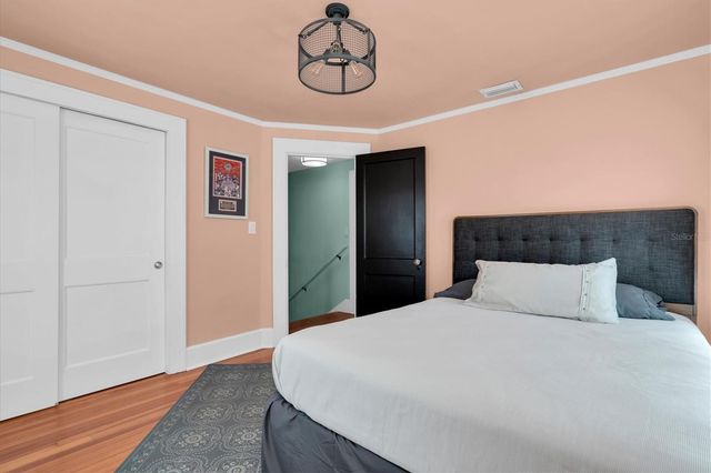 248 14TH AVENUE NE, St Petersburg, FL 33701