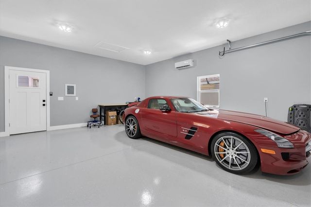 248 14TH AVENUE NE, St Petersburg, FL 33701