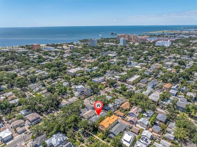 248 14TH AVENUE NE, St Petersburg, FL 33701
