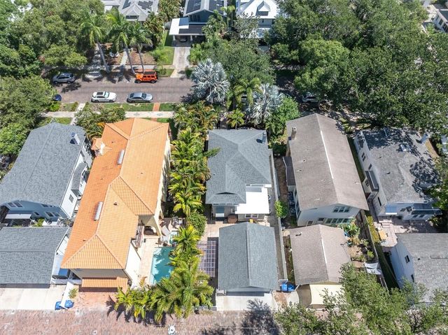 248 14TH AVENUE NE, St Petersburg, FL 33701