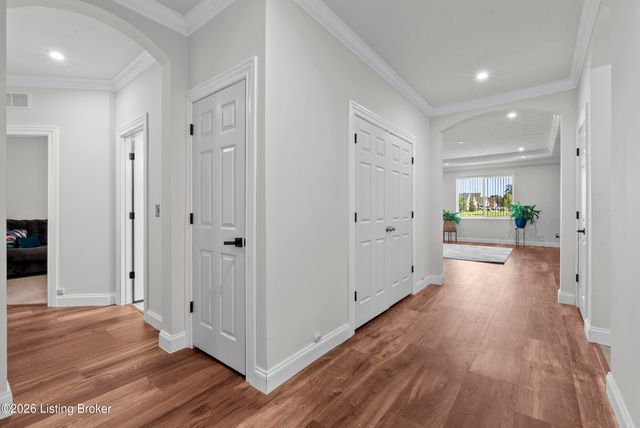 223 Bridlewood Dr, Shepherdsville, KY 40165