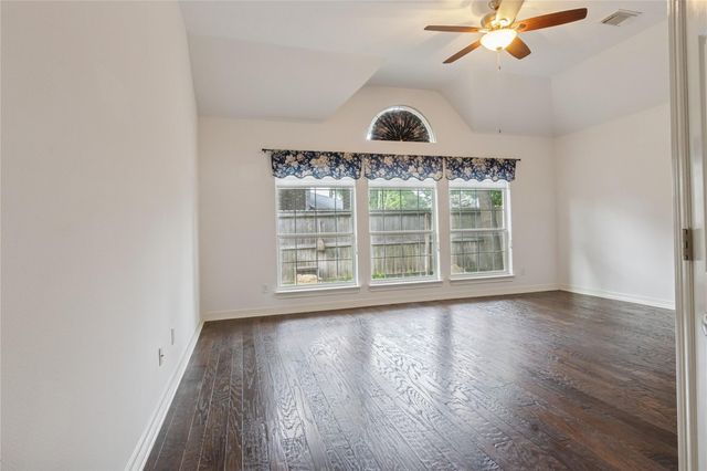 5306 Norborne Lane, Houston, TX 77069
