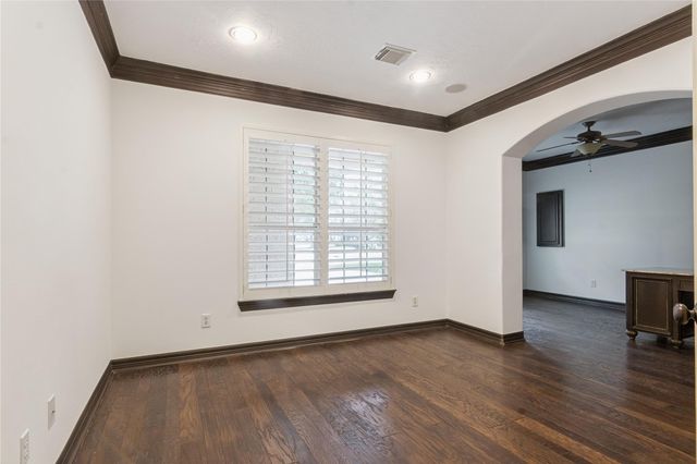 5306 Norborne Lane, Houston, TX 77069