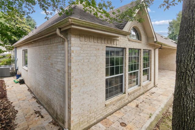 5306 Norborne Lane, Houston, TX 77069