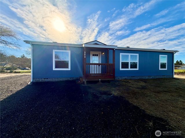 299 Octopus Avenue NE, Ocean Shores, WA 98569