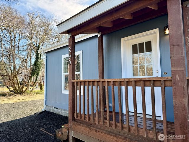 299 Octopus Avenue NE, Ocean Shores, WA 98569