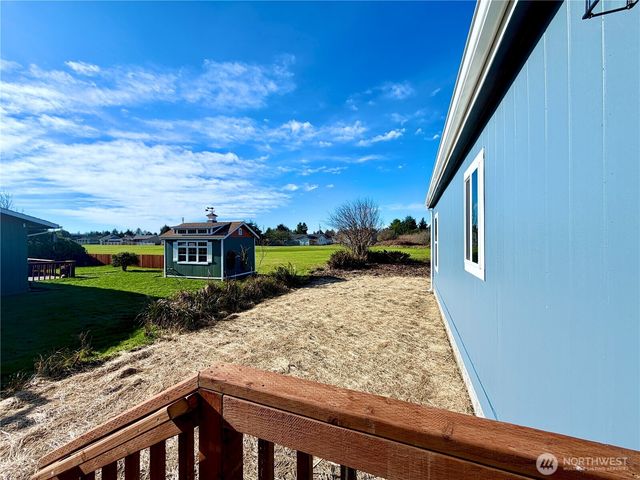 299 Octopus Avenue NE, Ocean Shores, WA 98569
