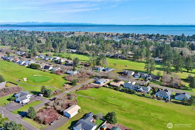299 Octopus Avenue NE, Ocean Shores, WA 98569