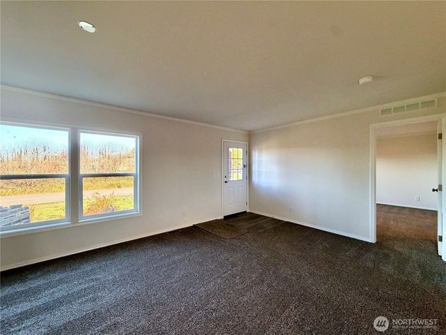 299 Octopus Avenue NE, Ocean Shores, WA 98569