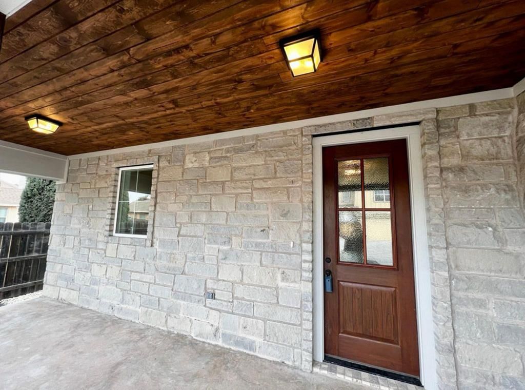 Image 2 of property listing at 1958 Beaty Rd, San Angelo, TX 76904