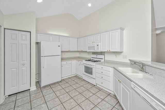 104 Ashley Villa Circle A, Charleston, SC 29414