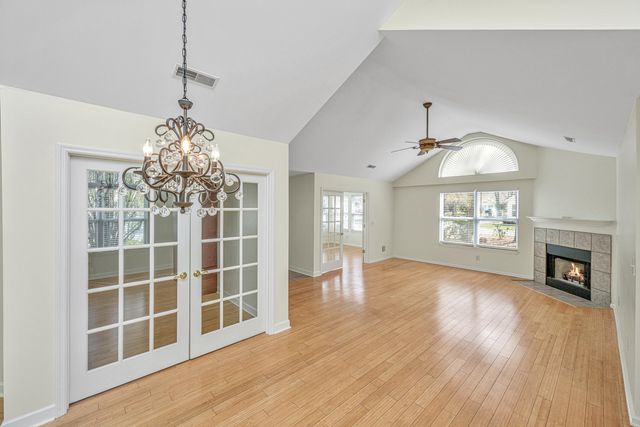 104 Ashley Villa Circle A, Charleston, SC 29414