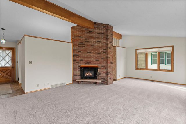 1511 Barclay Street, Saint Paul, MN 55106