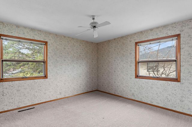 1511 Barclay Street, Saint Paul, MN 55106