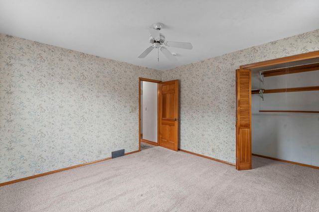 1511 Barclay Street, Saint Paul, MN 55106