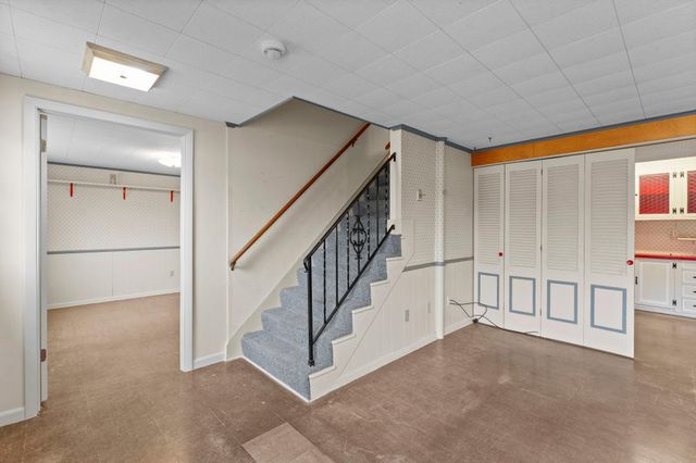 1511 Barclay Street, Saint Paul, MN 55106