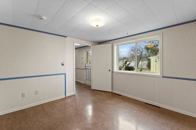 1511 Barclay Street, Saint Paul, MN 55106