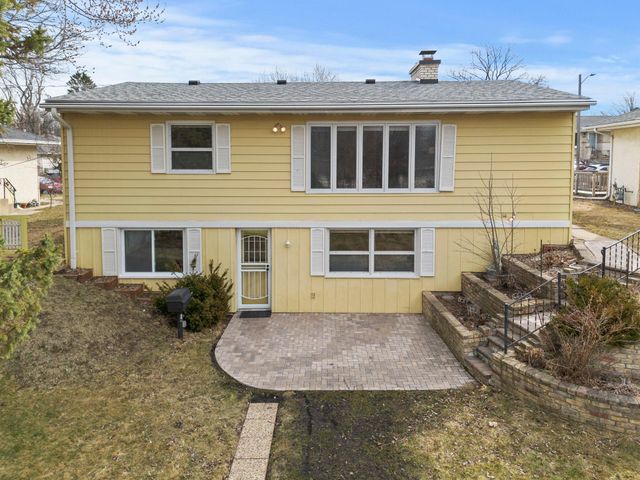 1511 Barclay Street, Saint Paul, MN 55106