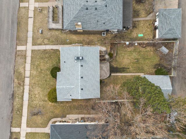 1511 Barclay Street, Saint Paul, MN 55106