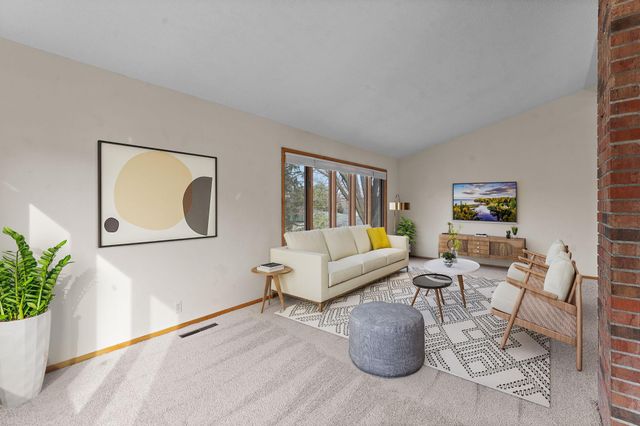 1511 Barclay Street, Saint Paul, MN 55106