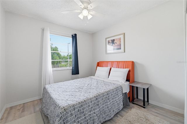 5104 TENNIS COURT CIRCLE 5104, Tampa, FL 33617