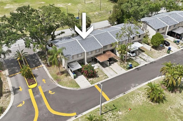 5104 TENNIS COURT CIRCLE 5104, Tampa, FL 33617