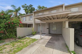5104 TENNIS COURT CIRCLE 5104, Tampa, FL 33617