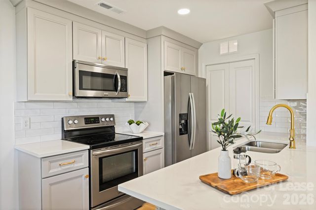 11141 Harrowfield Road, Charlotte, NC 28226