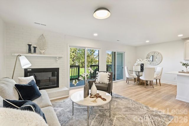 11141 Harrowfield Road, Charlotte, NC 28226
