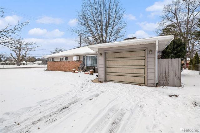 603 E Chelsea Circle, Davison, MI 48423