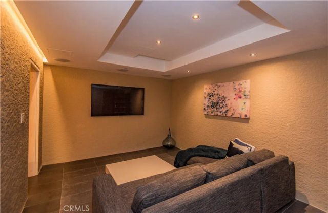 11 Marine Terrace 3, Santa Monica, CA 90401