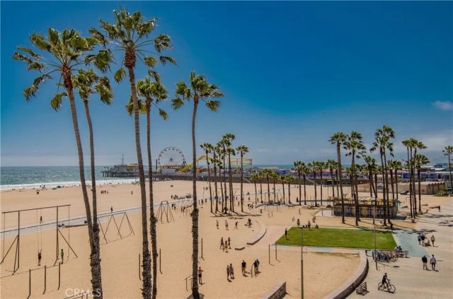 11 Marine Terrace 3, Santa Monica, CA 90401