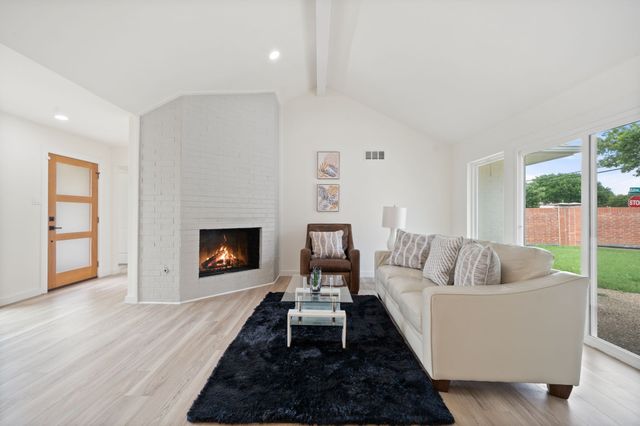 3002 University Drive, Plano, TX 75075