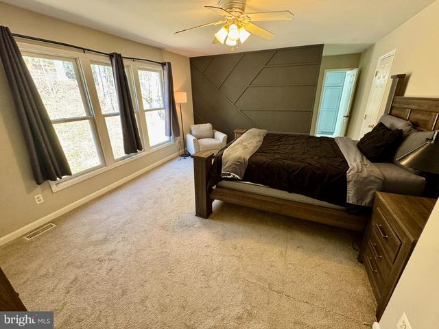 2455 HARPOON DR, Stafford, VA 22554