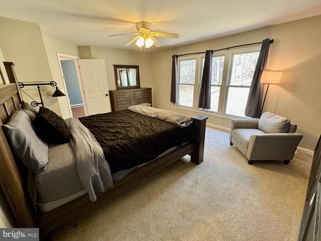 2455 HARPOON DR, Stafford, VA 22554
