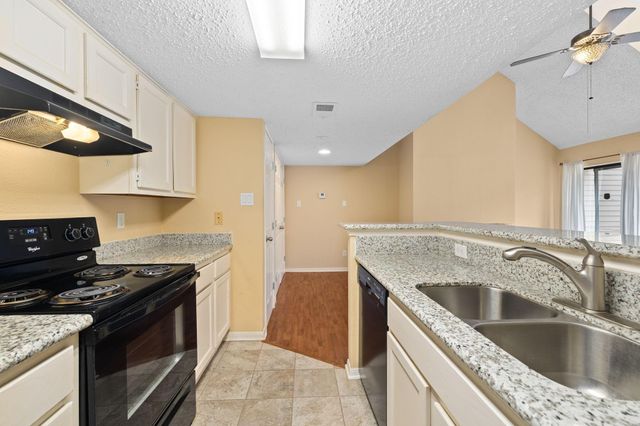 2300 Old Spanish Trail 2131, Houston, TX 77054