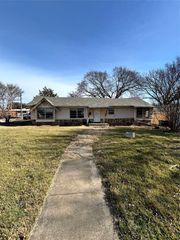 5501 Westcreek Drive, Fort Worth, TX 76133