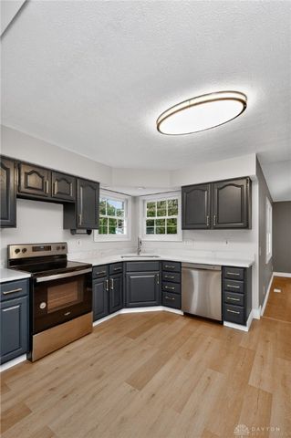 1826 Ashley Drive, Miamisburg, OH 45342