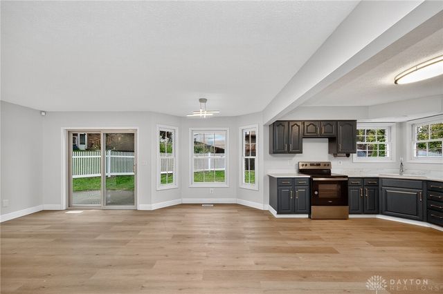 1826 Ashley Drive, Miamisburg, OH 45342