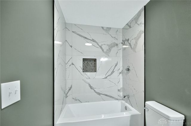 1826 Ashley Drive, Miamisburg, OH 45342