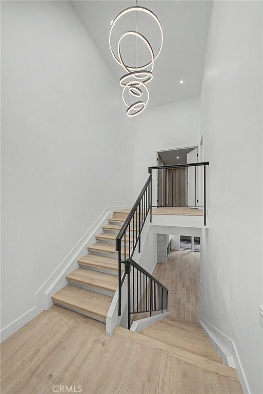 Image 22 of property listing at 421 S Van Ness, Los Angeles, CA 90020