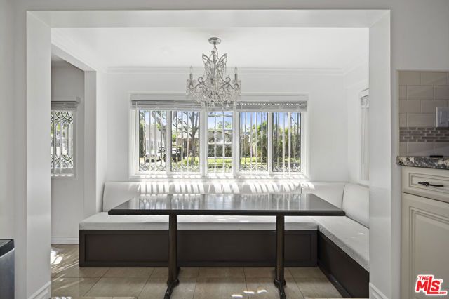 232 S Crescent Drive, Beverly Hills, CA 90212