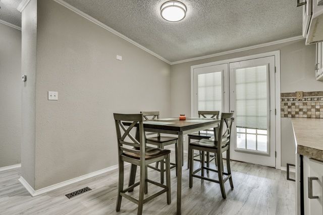 3809 Lands End Court, Granbury, TX 76048