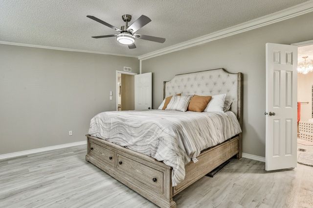 3809 Lands End Court, Granbury, TX 76048