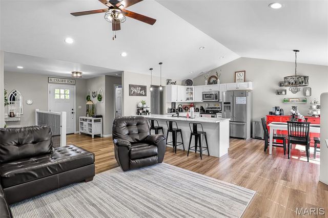 1955 Highway Z, Fredericktown, MO 63645