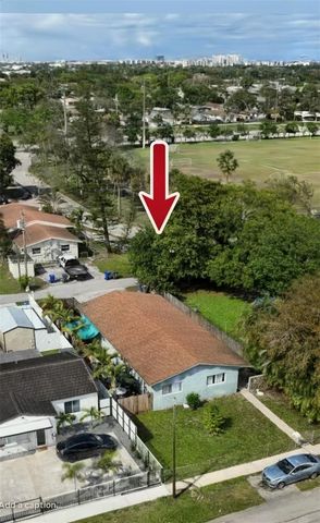 2411 Thomas Street, Hollywood, FL 33020
