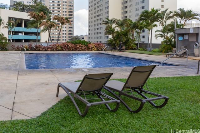 55 S Kukui Street D1714, Honolulu, HI 96813