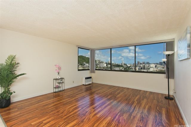 55 S Kukui Street D1714, Honolulu, HI 96813