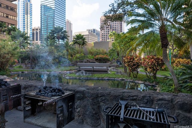 55 S Kukui Street D1714, Honolulu, HI 96813