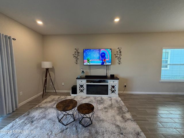 1615 MATHEWS MANOR Drive, Jacksonville, FL 32211